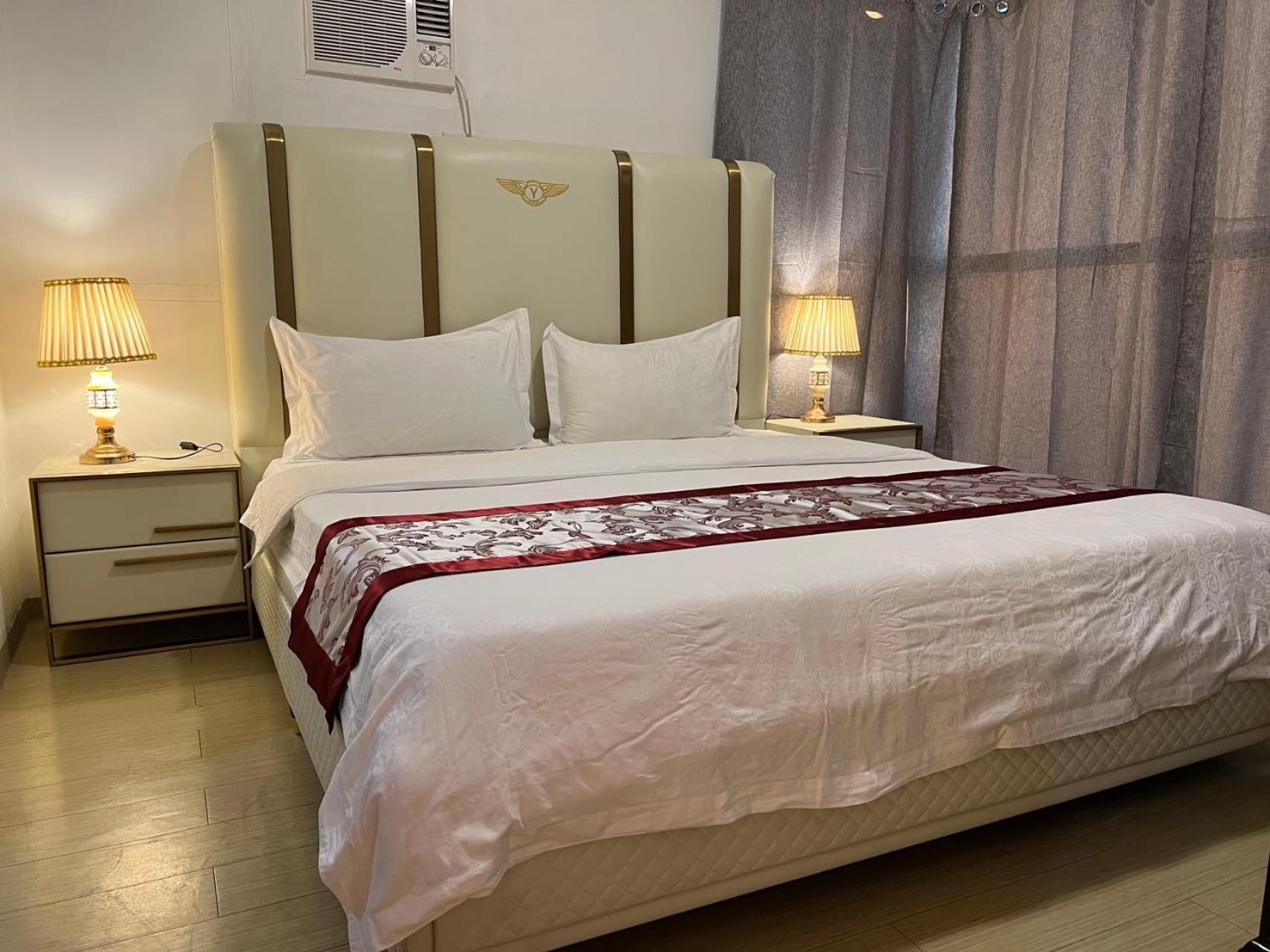 Sunset House Roxas Bay Apartment Манила Екстериор снимка