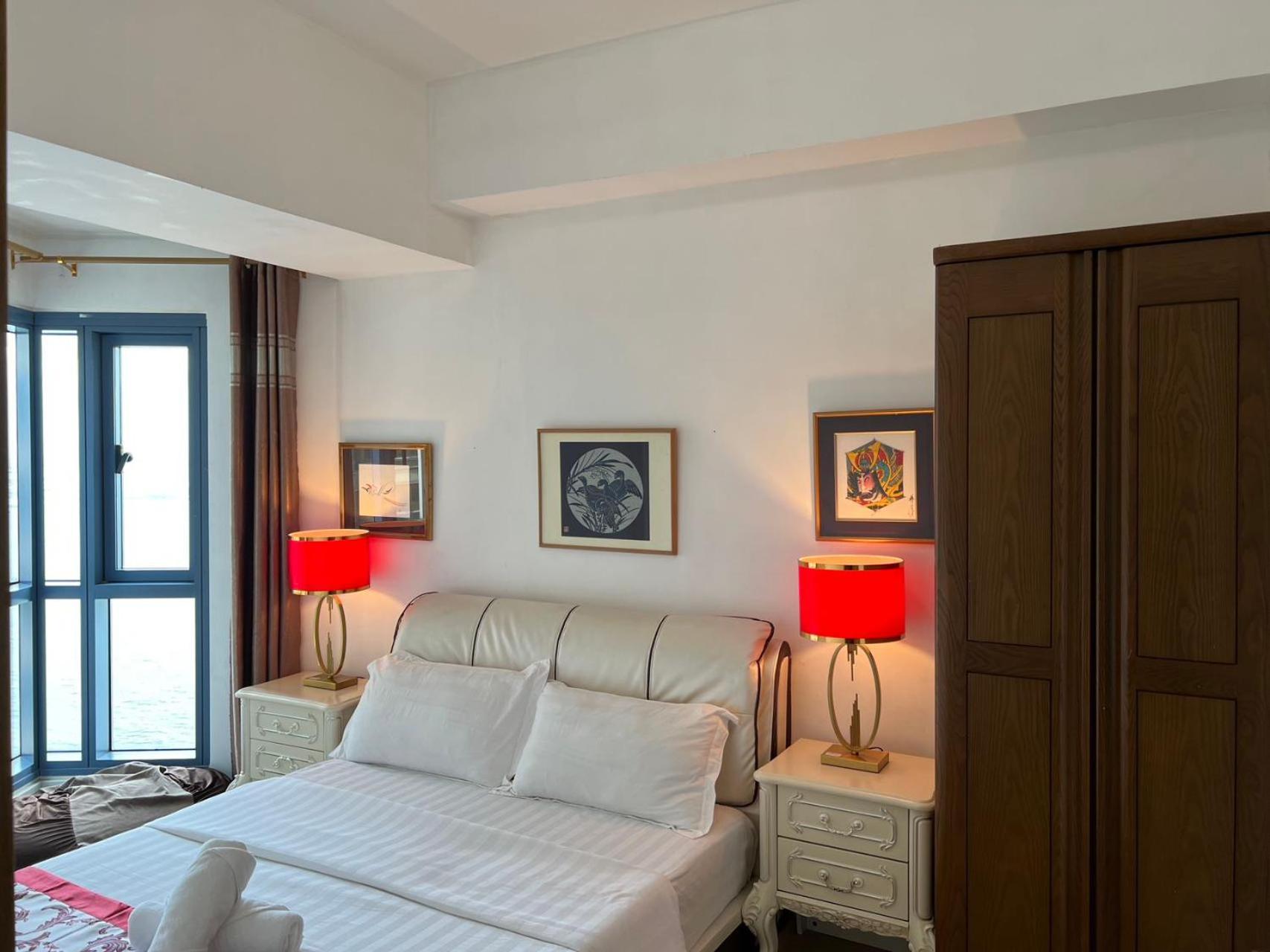 Sunset House Roxas Bay Apartment Манила Екстериор снимка